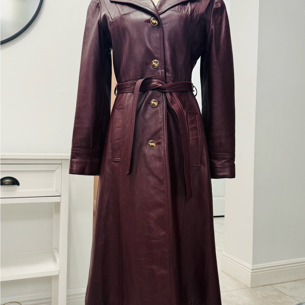 Women's Leather Trench Coat - Picture 7 of 16